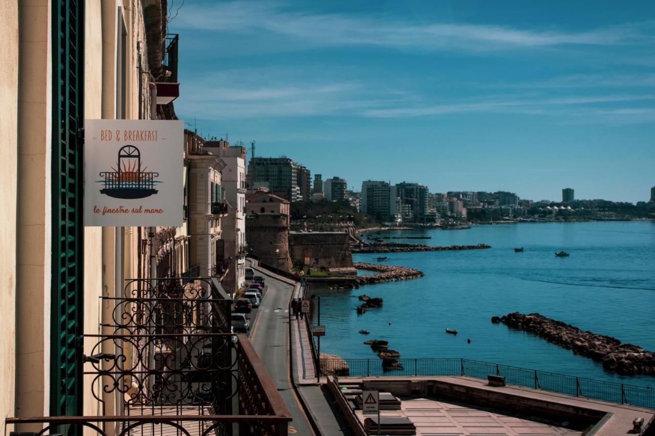 B&B Le Finestre Sul Mare 塔兰托 外观 照片