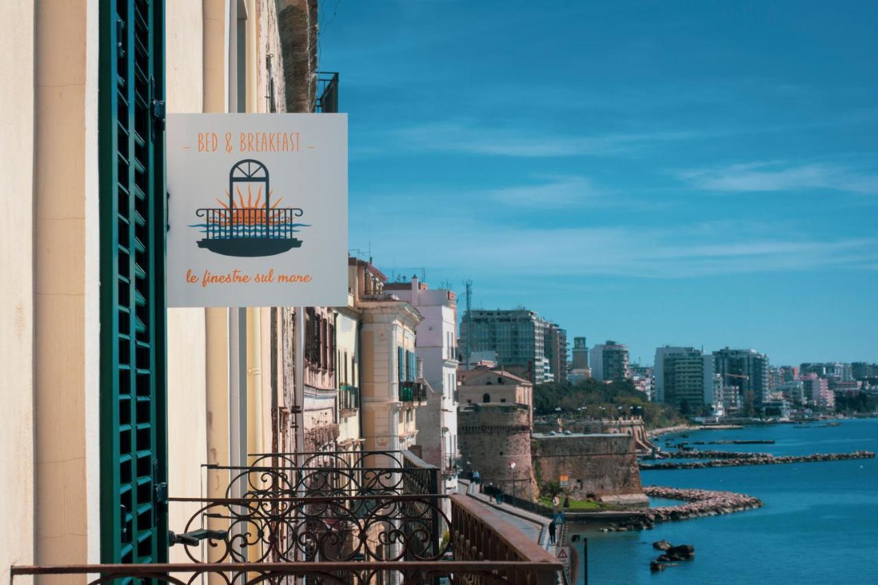 B&B Le Finestre Sul Mare 塔兰托 外观 照片