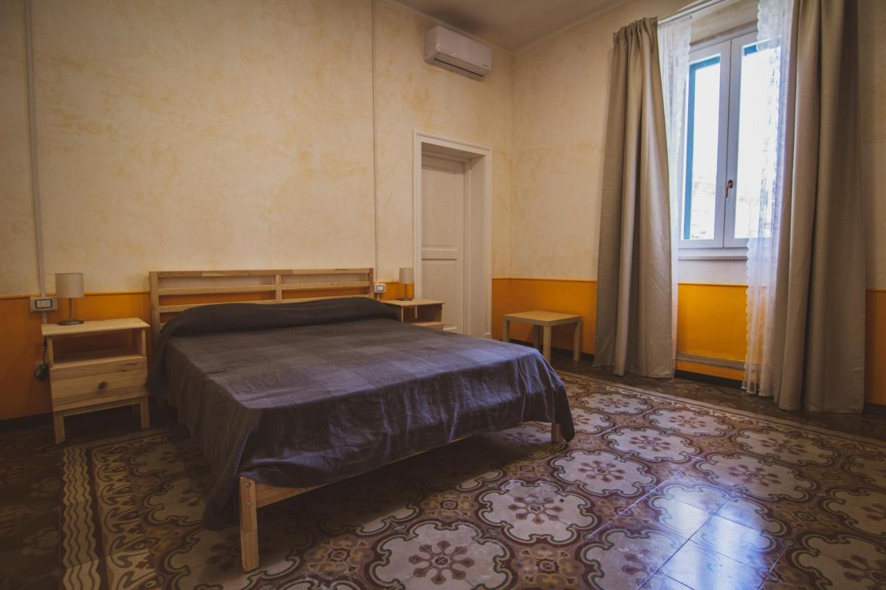 B&B Le Finestre Sul Mare 塔兰托 外观 照片