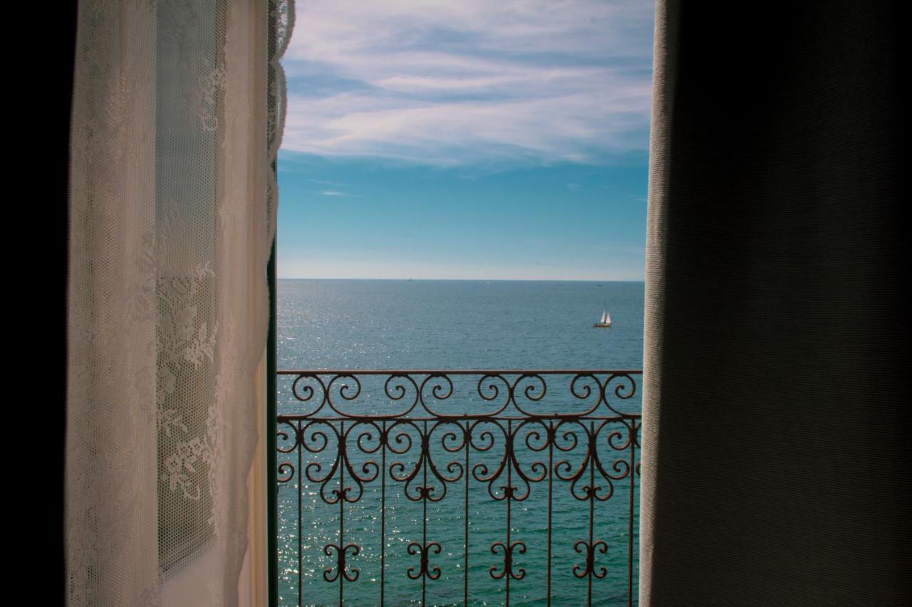 B&B Le Finestre Sul Mare 塔兰托 外观 照片